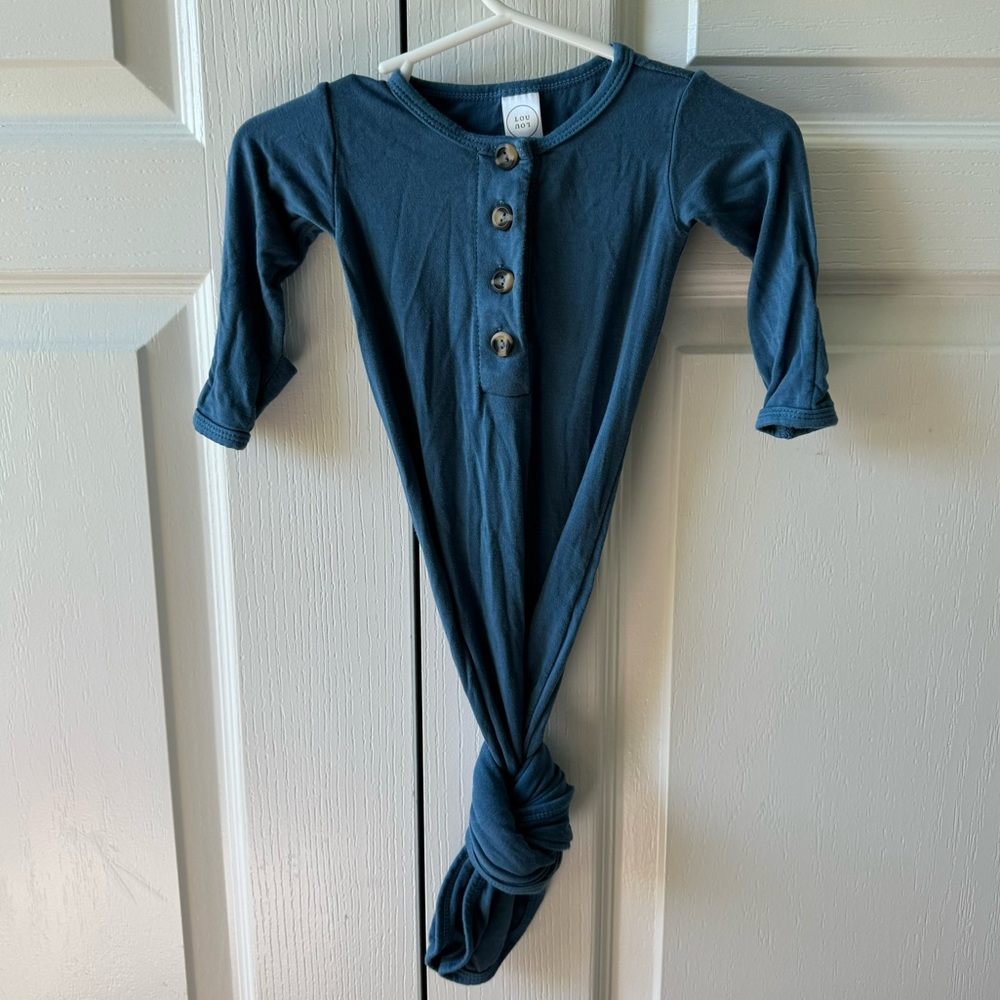 Excellent Condition! Lou Lou & Company Newborn Dean Knotted Gown
